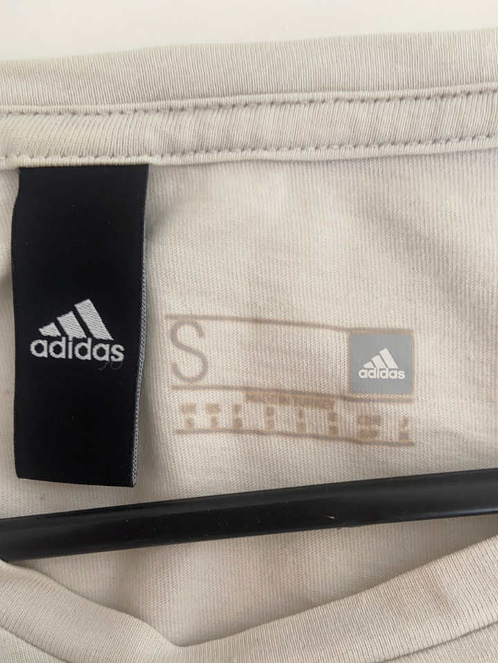 Adidas Tee - Small