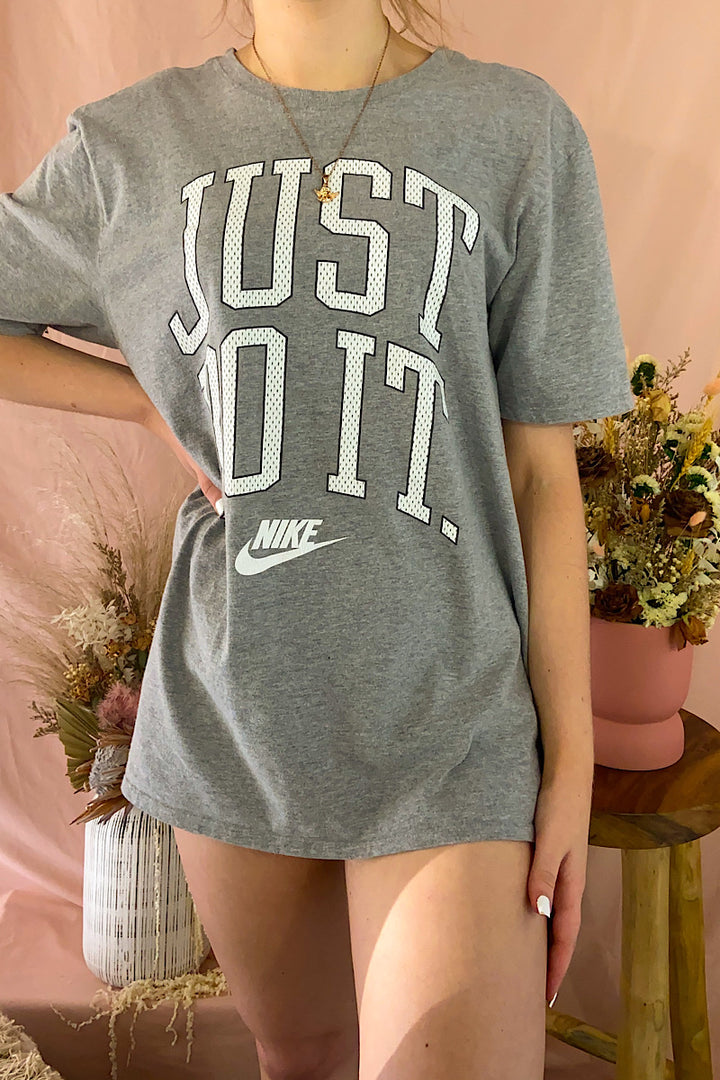 Nike Tee - Large